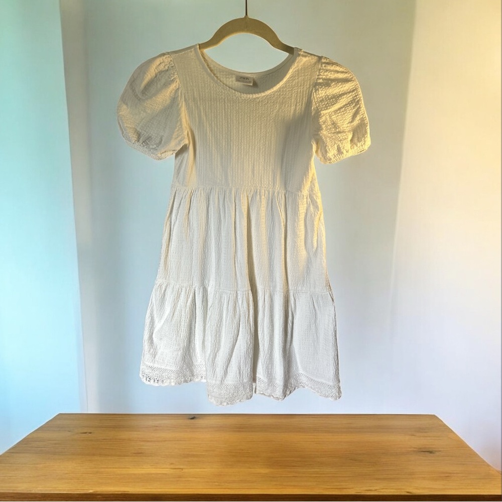 Zara White Kids Casual Dress, size 7. Single layer Cotton.